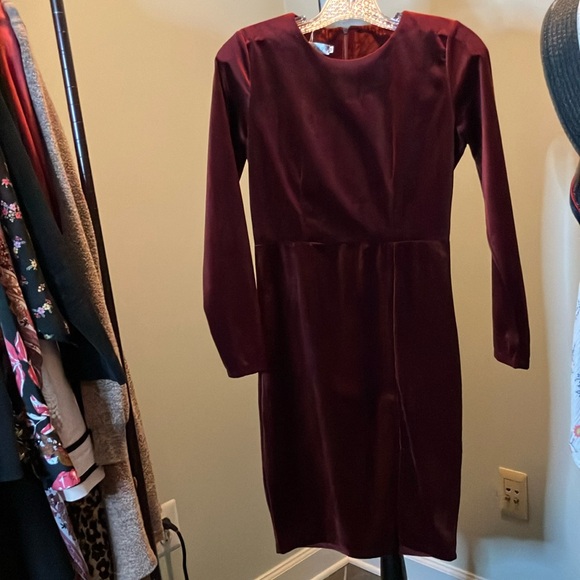 Dresses & Skirts - Burgundy Dress